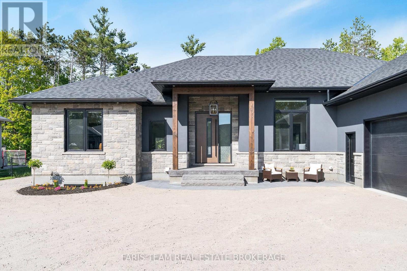 7 Reynolds Road, Tiny, Ontario  L0L 2T0 - Photo 5 - S12857816
