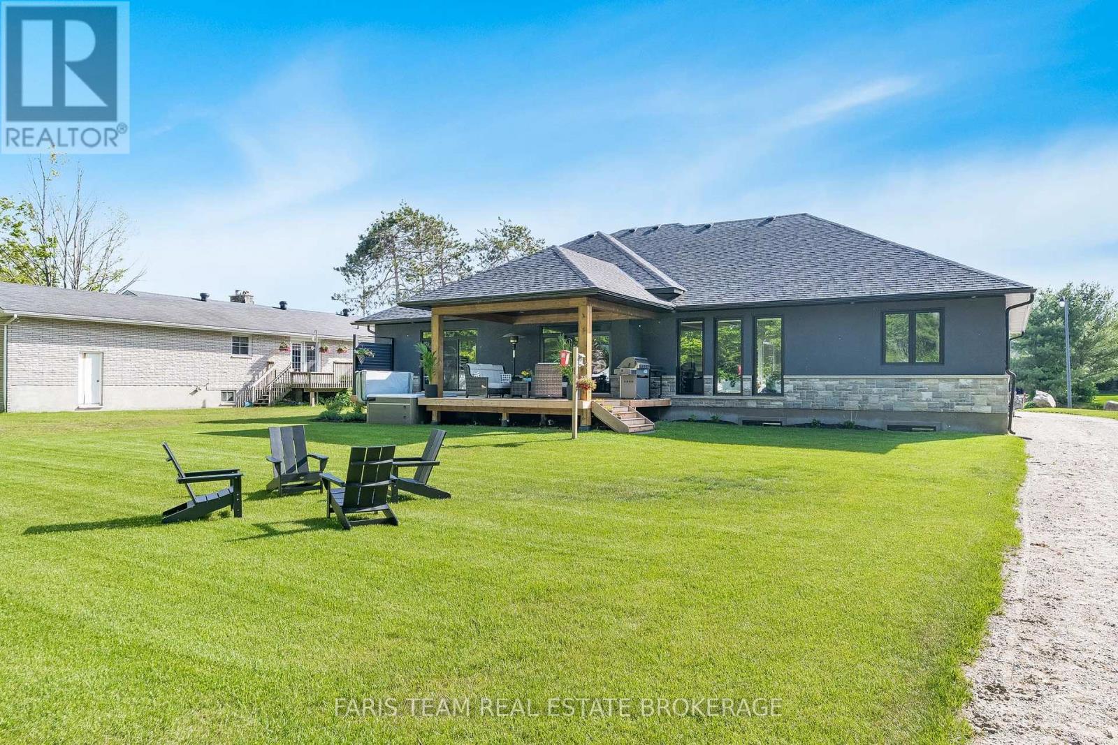 7 Reynolds Road, Tiny, Ontario  L0L 2T0 - Photo 47 - S12857816