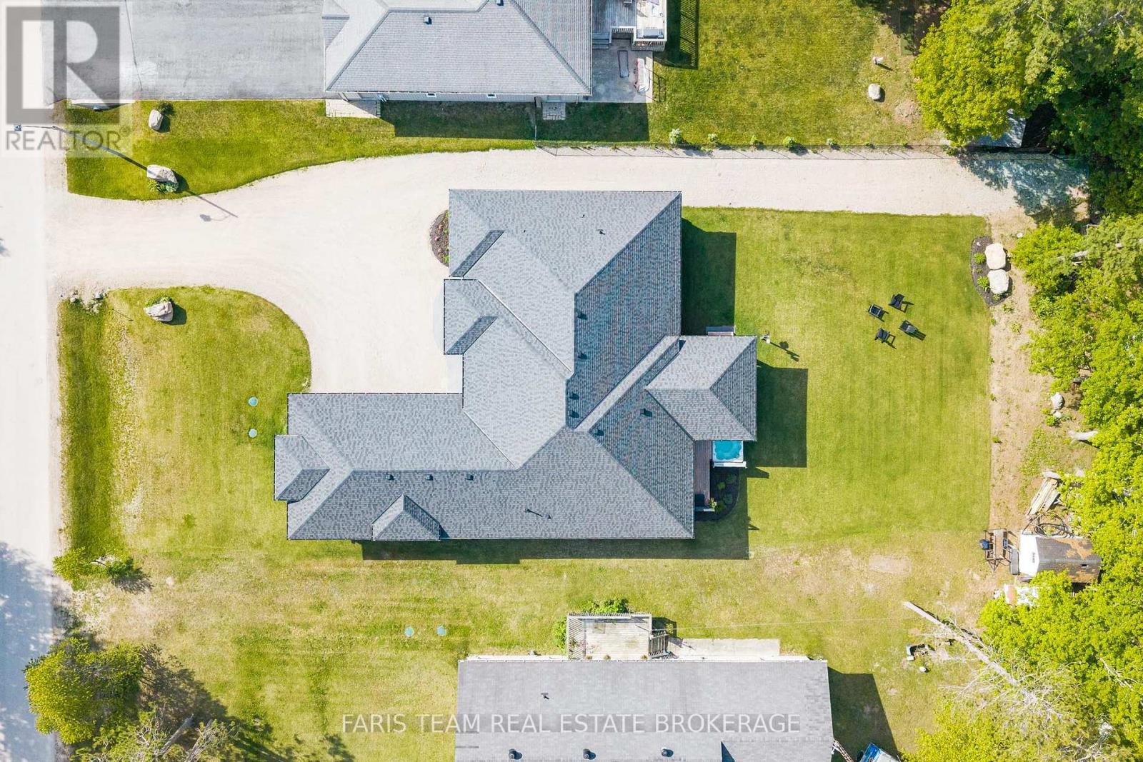 7 Reynolds Road, Tiny, Ontario  L0L 2T0 - Photo 49 - S12857816