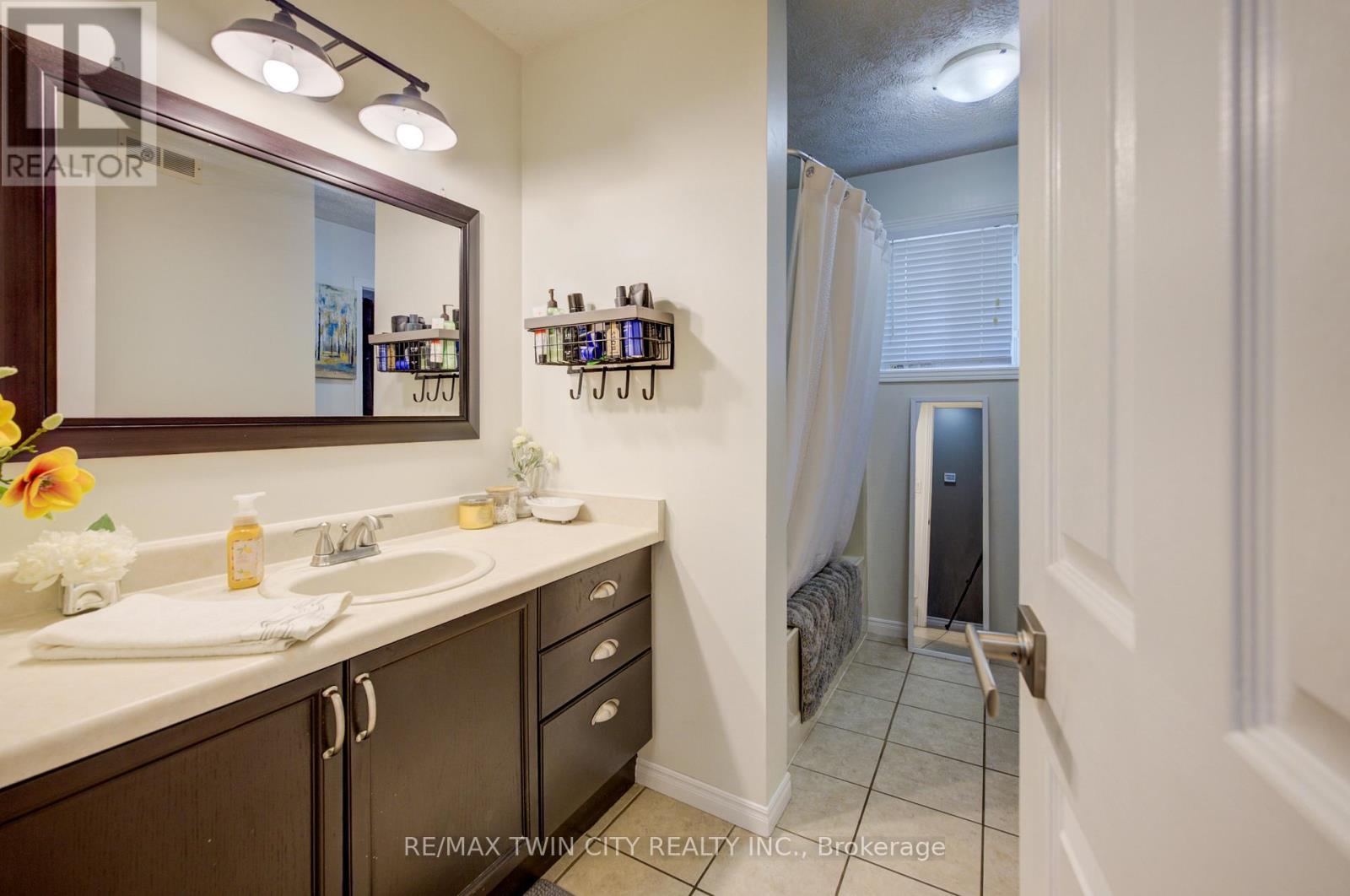 647 Kennard Crescent, Kincardine, Ontario  N2Z 1T4 - Photo 19 - X13071444