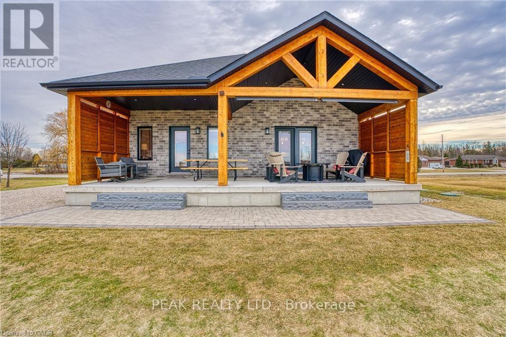 33 Wellington Street S, Ashfield-Colborne-Wawanosh, Ontario  N7A 3X9 - Photo 26 - X12869430