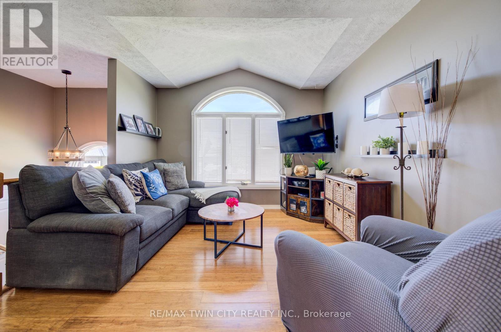 647 Kennard Crescent, Kincardine, Ontario  N2Z 1T4 - Photo 9 - X13071444