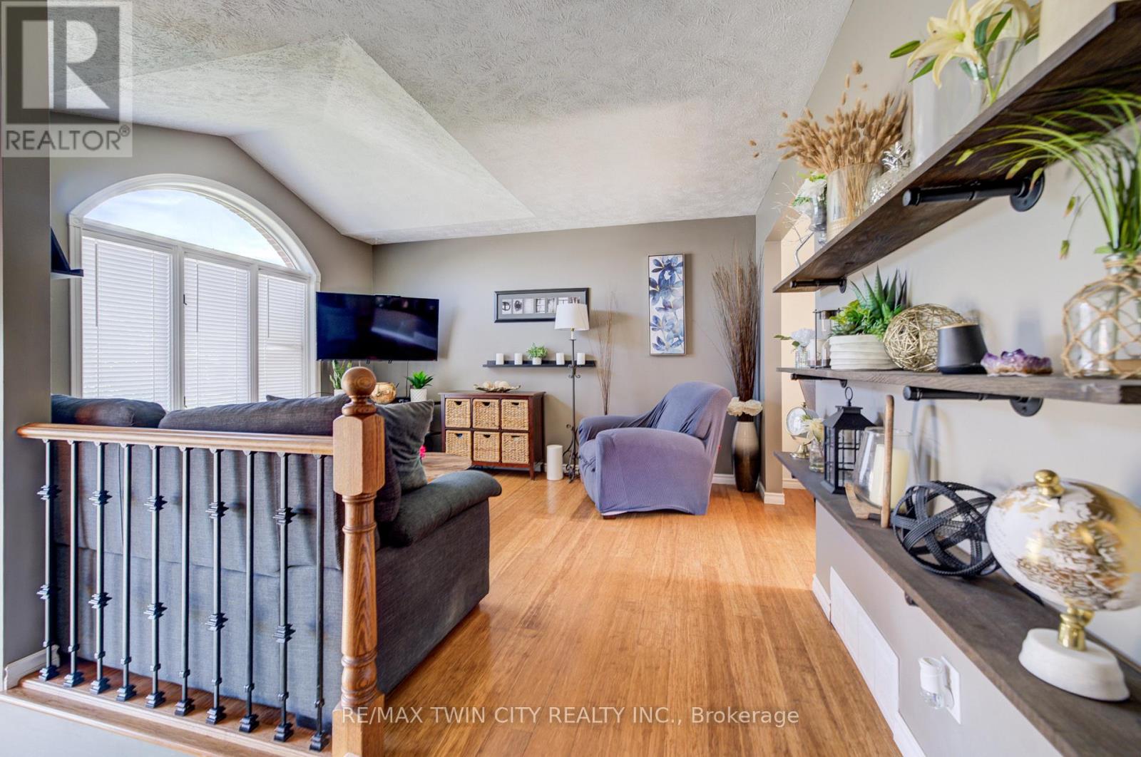 647 Kennard Crescent, Kincardine, Ontario  N2Z 1T4 - Photo 7 - X13071444