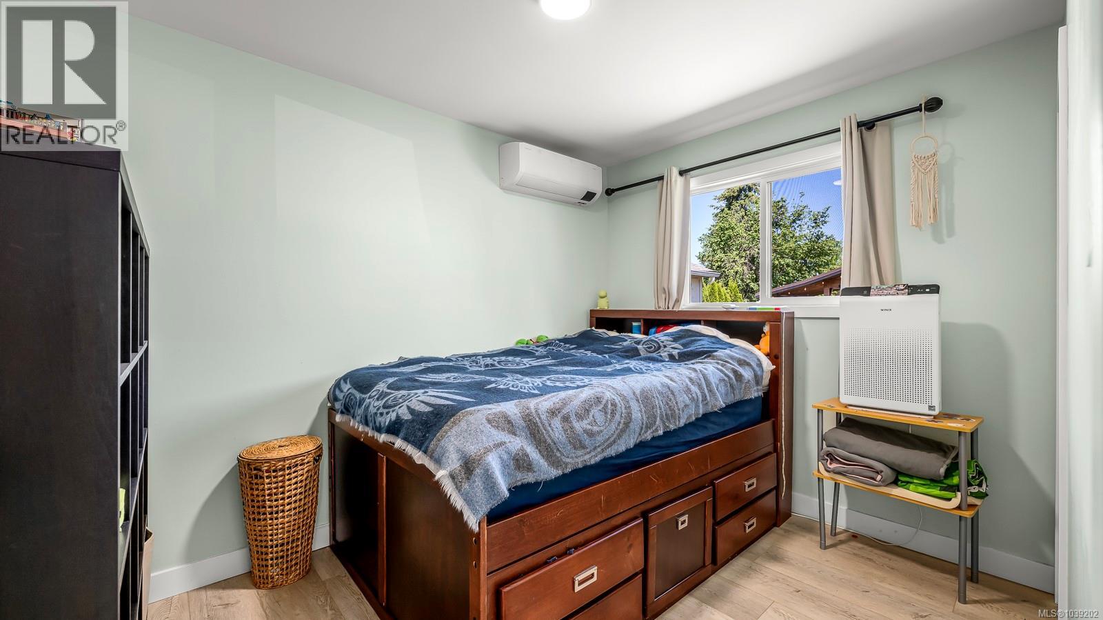 2772 Ulverston Ave, Cumberland, British Columbia  V0R 1S0 - Photo 8 - 1039202