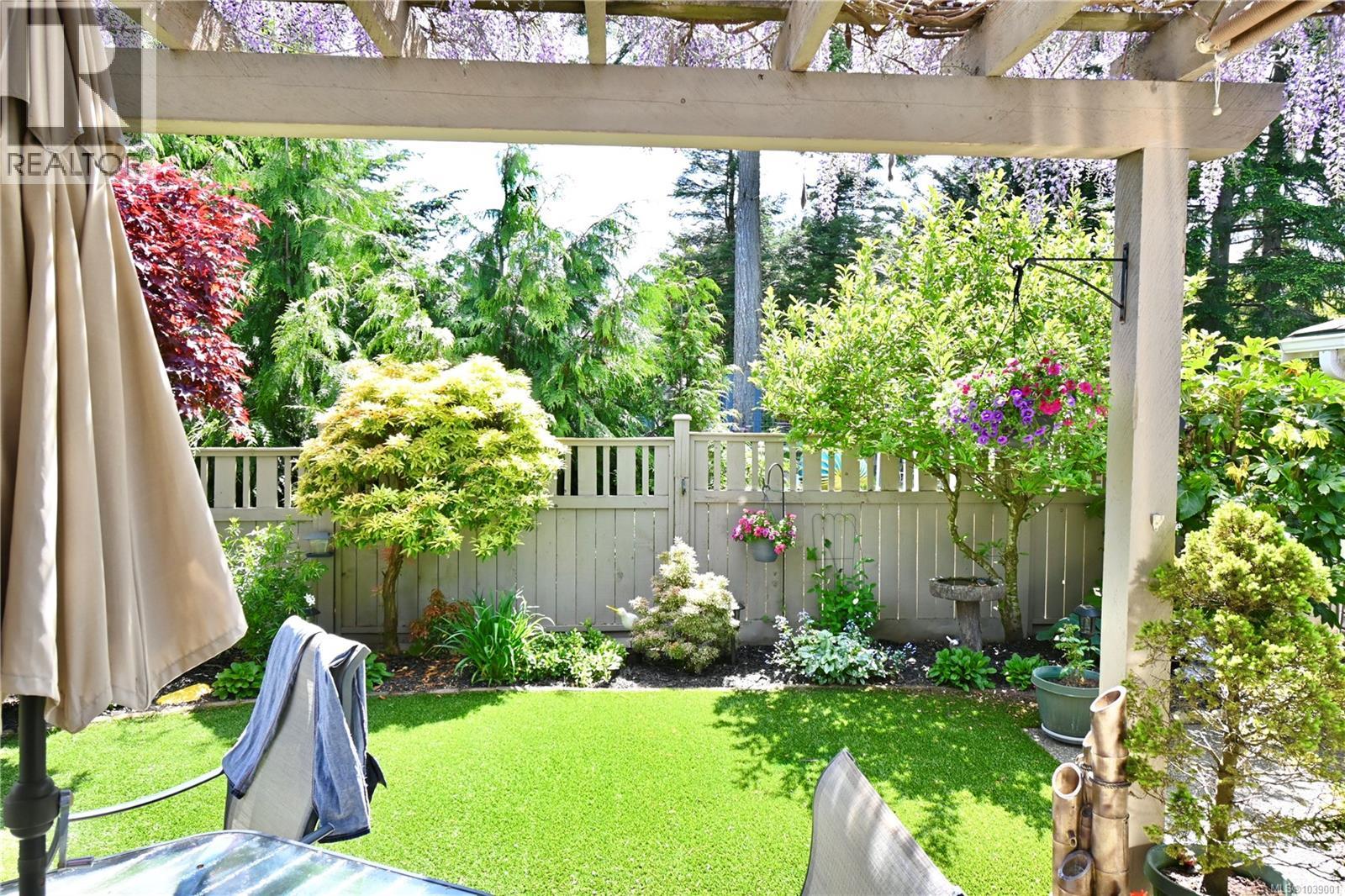 107 Cherry Tree Lane, Campbell River, British Columbia  V9W 8E9 - Photo 3 - 1039001