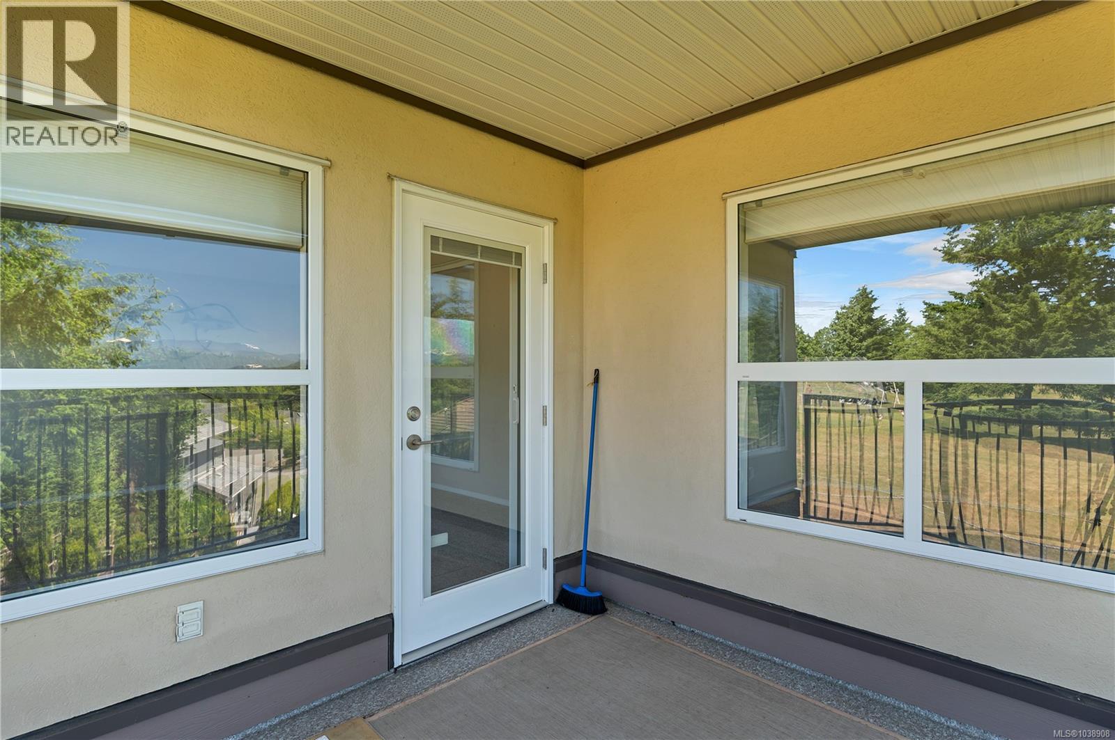 214 280 Dogwood St S, Campbell River, British Columbia  V9W 6Y7 - Photo 31 - 1038908