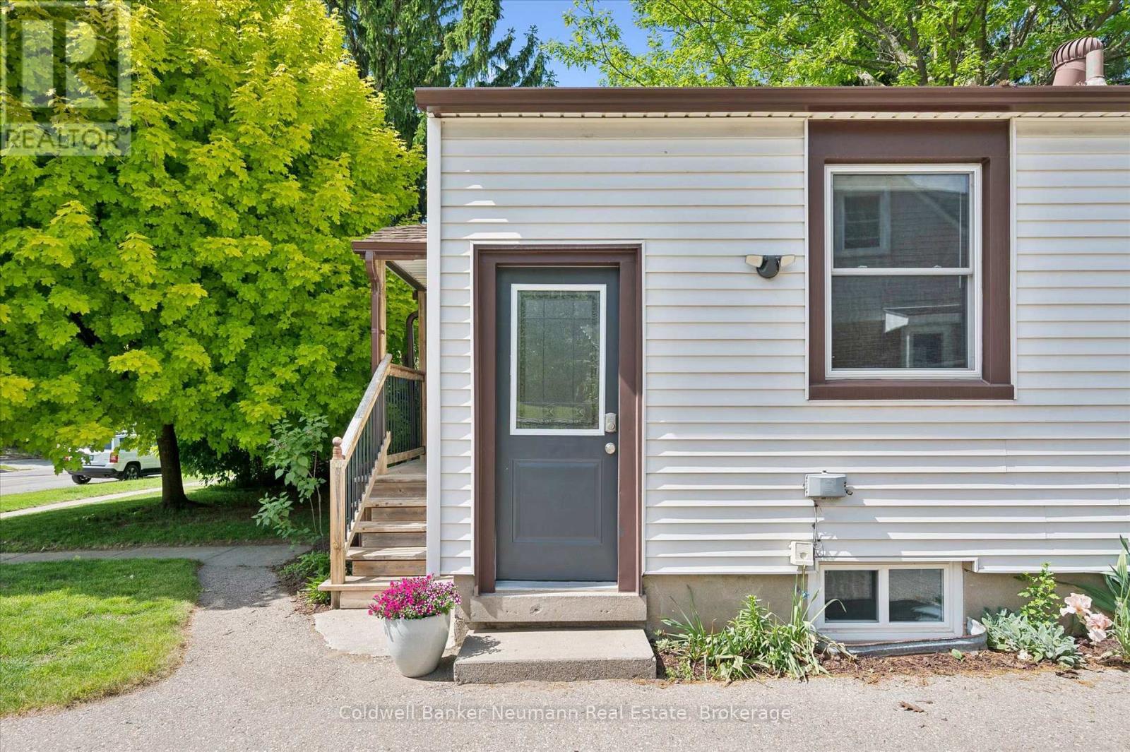 153 Winston Boulevard, Cambridge, Ontario  N3C 1M1 - Photo 3 - X13234722