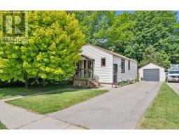 153 WINSTON BOULEVARD, Cambridge, Ontario