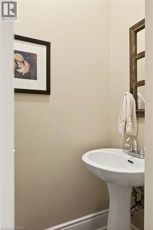 377 Hess Street S, Hamilton, Ontario  L8P 3R2 - Photo 30 - 40834636