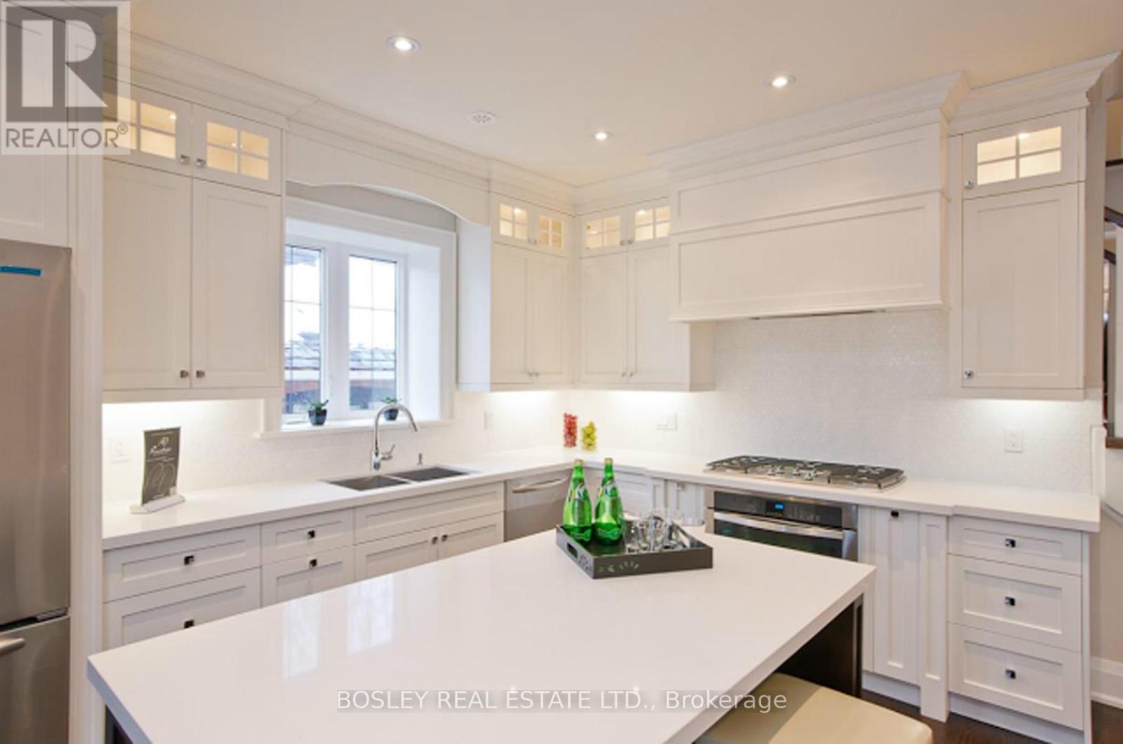 Upper - 19 Cardiff Road, Toronto, Ontario  M4P 2N6 - Photo 3 - C13233616