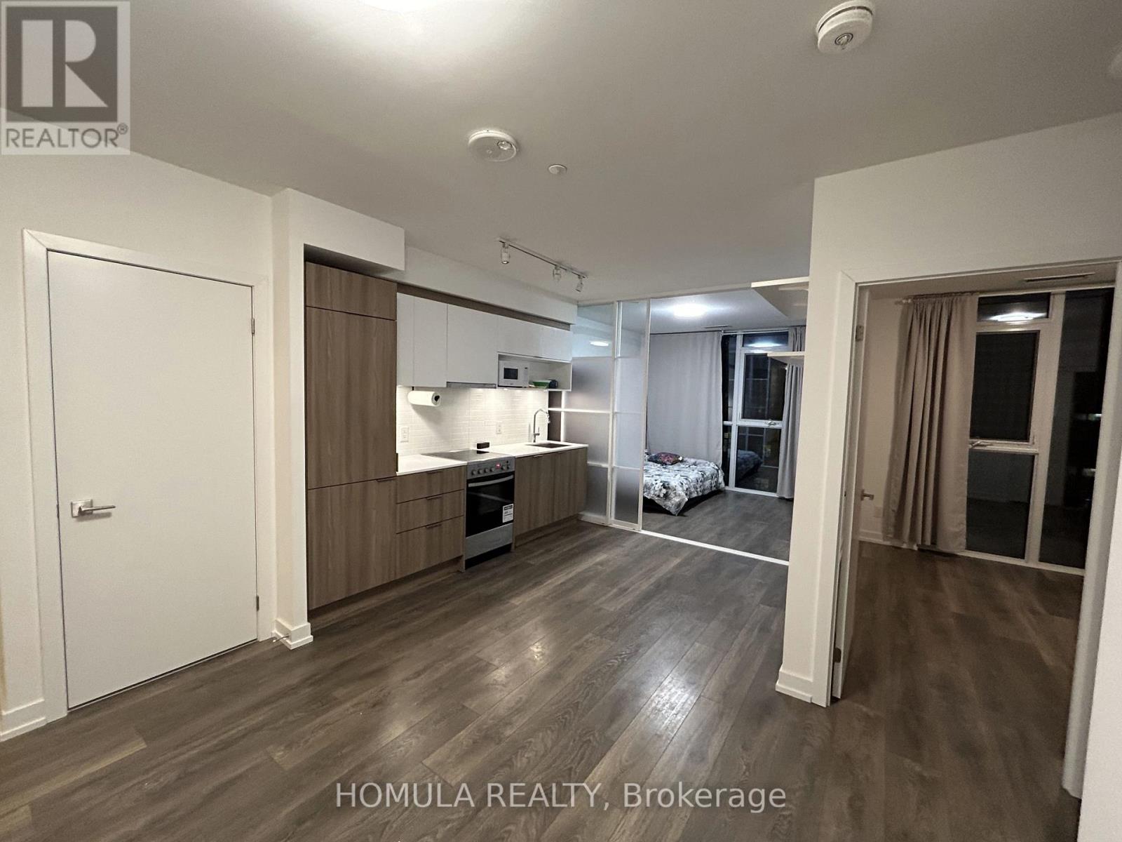 303 - 159 Wellesley Street E, Toronto, Ontario  M4Y 0H5 - Photo 3 - C13234782