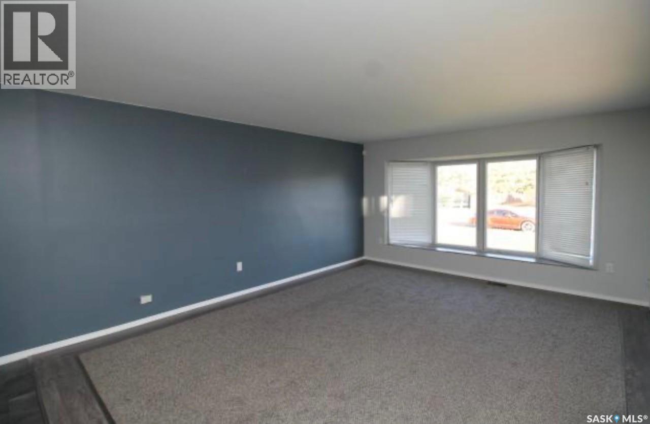 351 30th Street, Battleford, Saskatchewan  S0M 0E0 - Photo 4 - SK037913