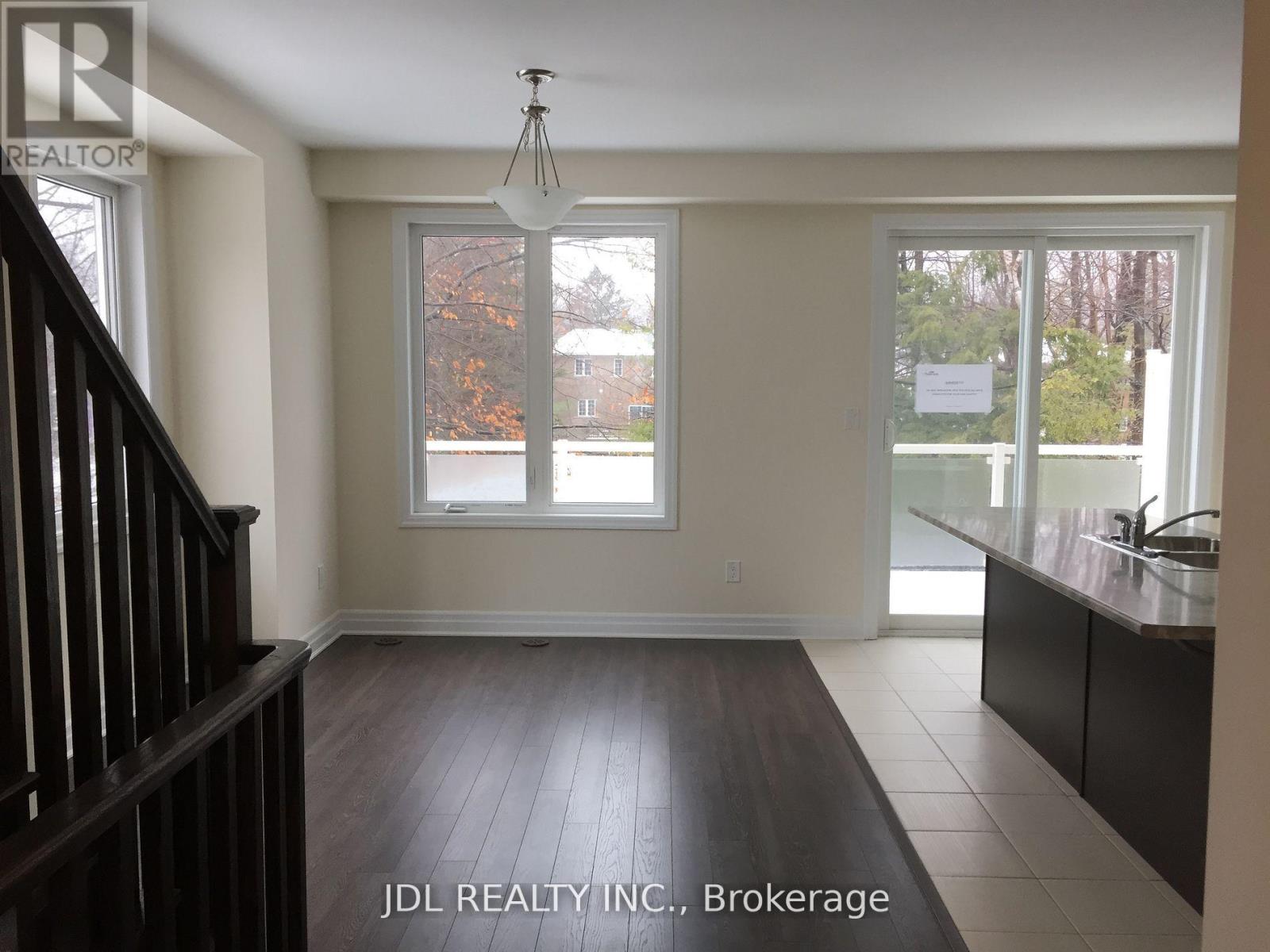 62 Heron Park Place, Toronto, Ontario  M1E 0B8 - Photo 10 - E13234854