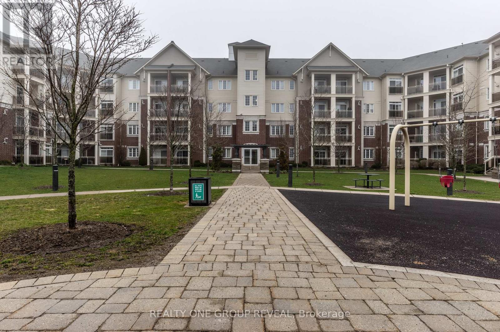 210 - 80 Aspen Springs Drive, Clarington, Ontario  L1C 0V4 - Photo 24 - E13234890