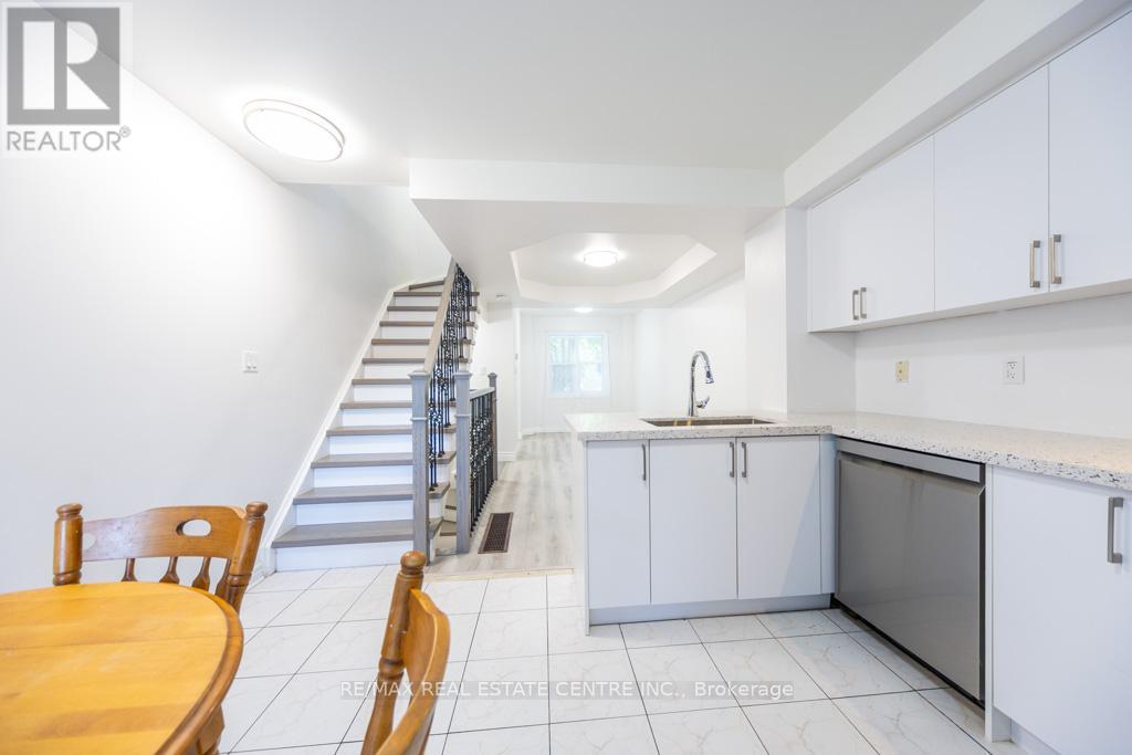 123 Enderby Road, Toronto, Ontario  M4E 3W5 - Photo 12 - E13234924
