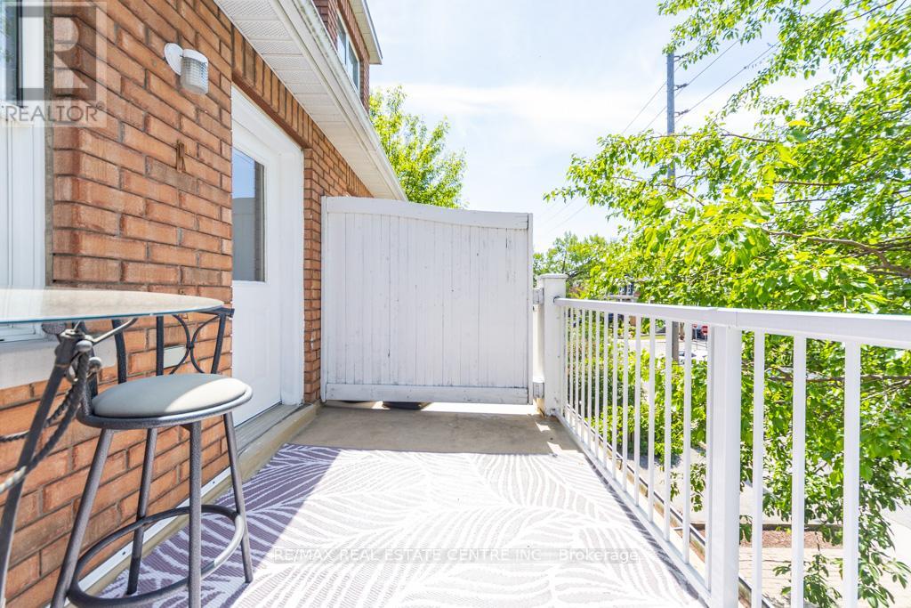 123 Enderby Road, Toronto, Ontario  M4E 3W5 - Photo 18 - E13234924