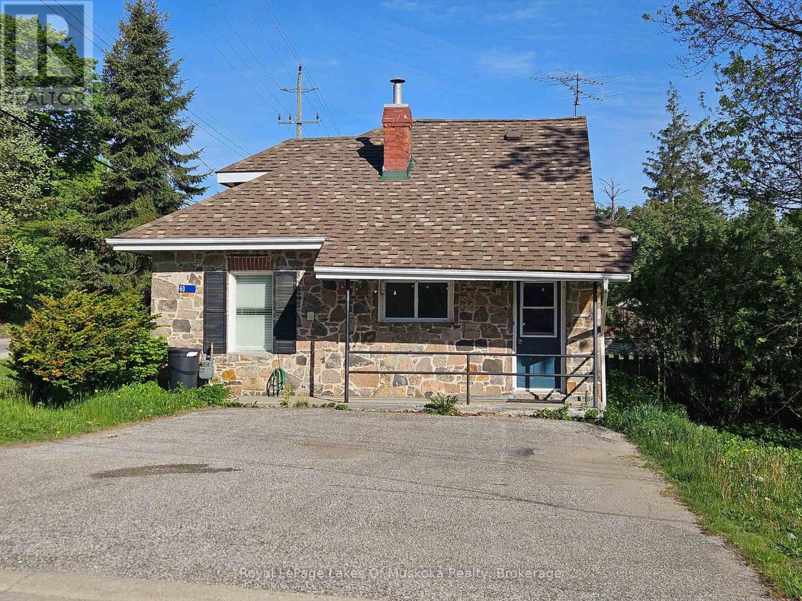 60 West Road W, Huntsville, Ontario  P1H 1L8 - Photo 4 - X13227402