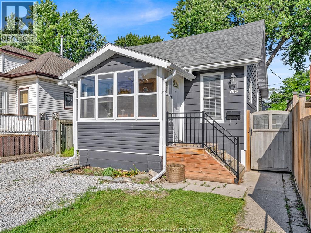3760 GLENFIELD, Windsor, Ontario