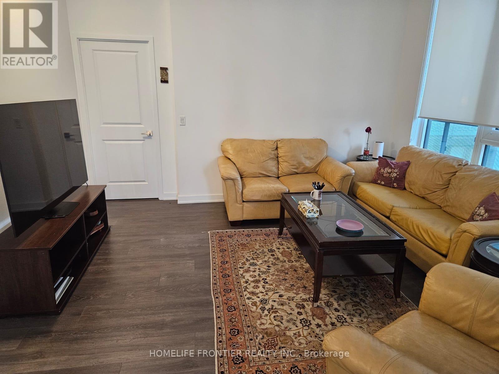 914 - 85 Oneida Crescent, Richmond Hill, Ontario  L4B 0H4 - Photo 3 - N13234978