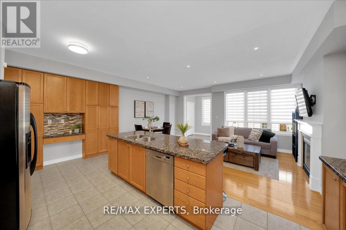 10534 Victoria Square Boulevard, Markham, Ontario  L6C 0A3 - Photo 13 - N13235040