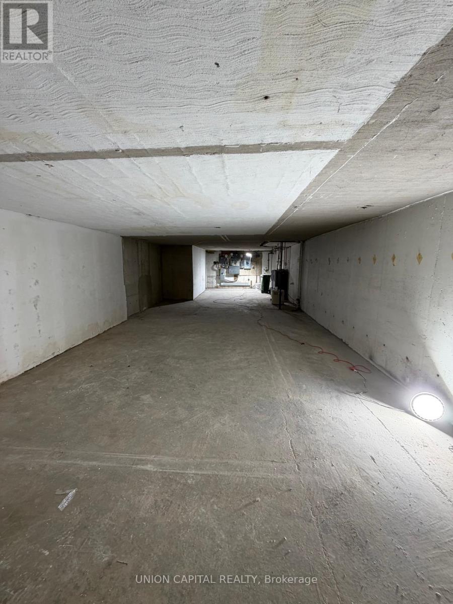 612 Gerrard Street E, Toronto, Ontario  M4M 1Y3 - Photo 5 - E12879834