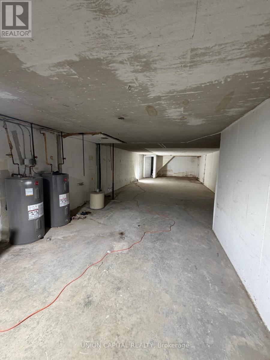 612 Gerrard Street E, Toronto, Ontario  M4M 1Y3 - Photo 4 - E12879834