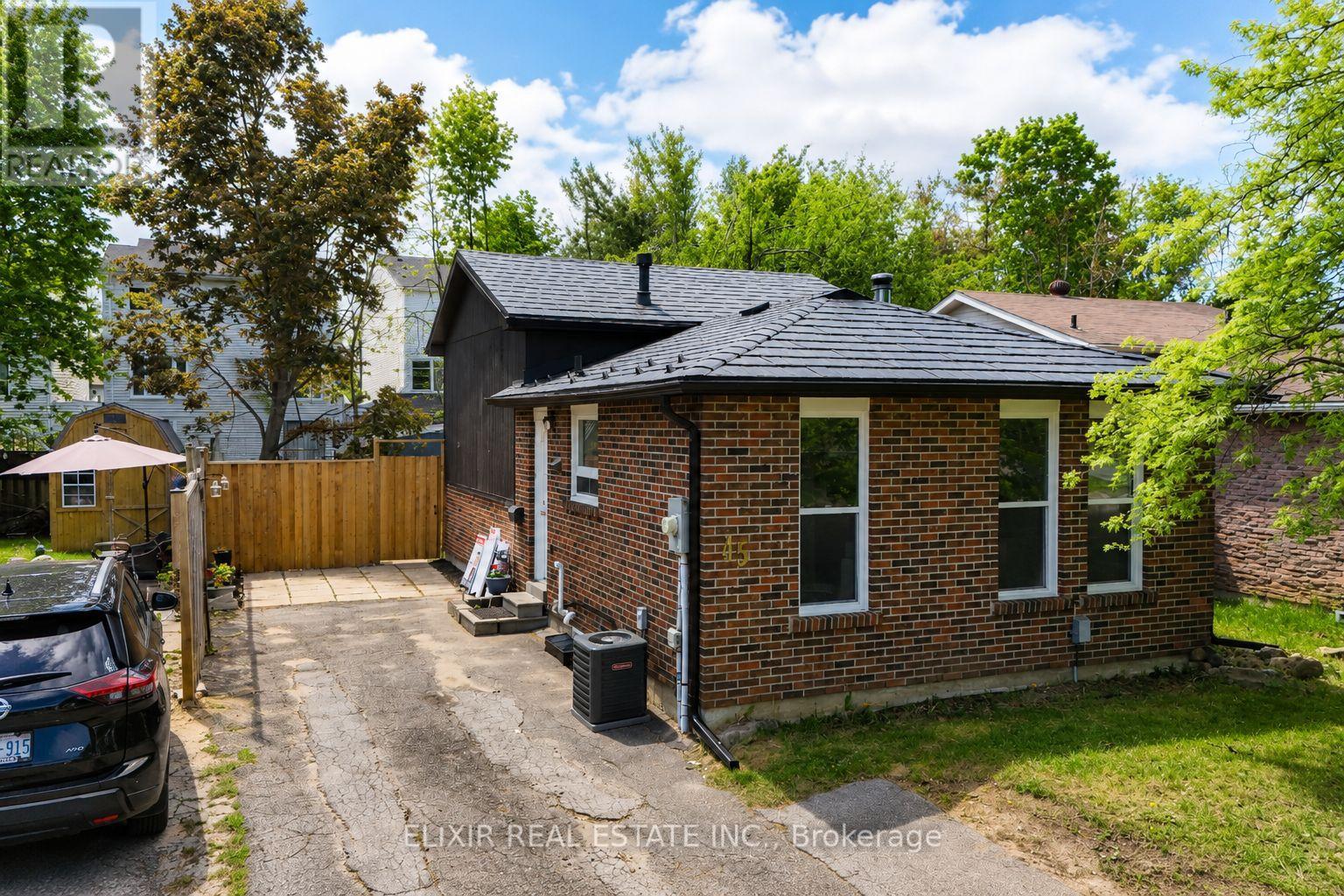 45 Austen Lane, Barrie, Ontario  L4N 4V4 - Photo 4 - S13235008