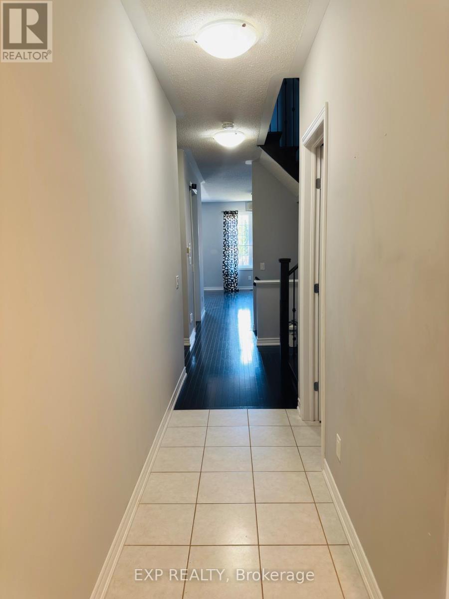 30 Isherwood Crescent, Vaughan, Ontario  L4H 3N9 - Photo 5 - N13232400