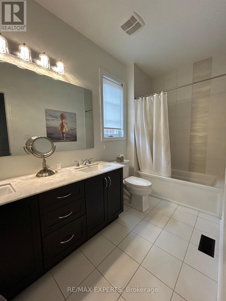 77 Robert Berry Crescent, King, Ontario  L7B 0M6 - Photo 17 - N13233914