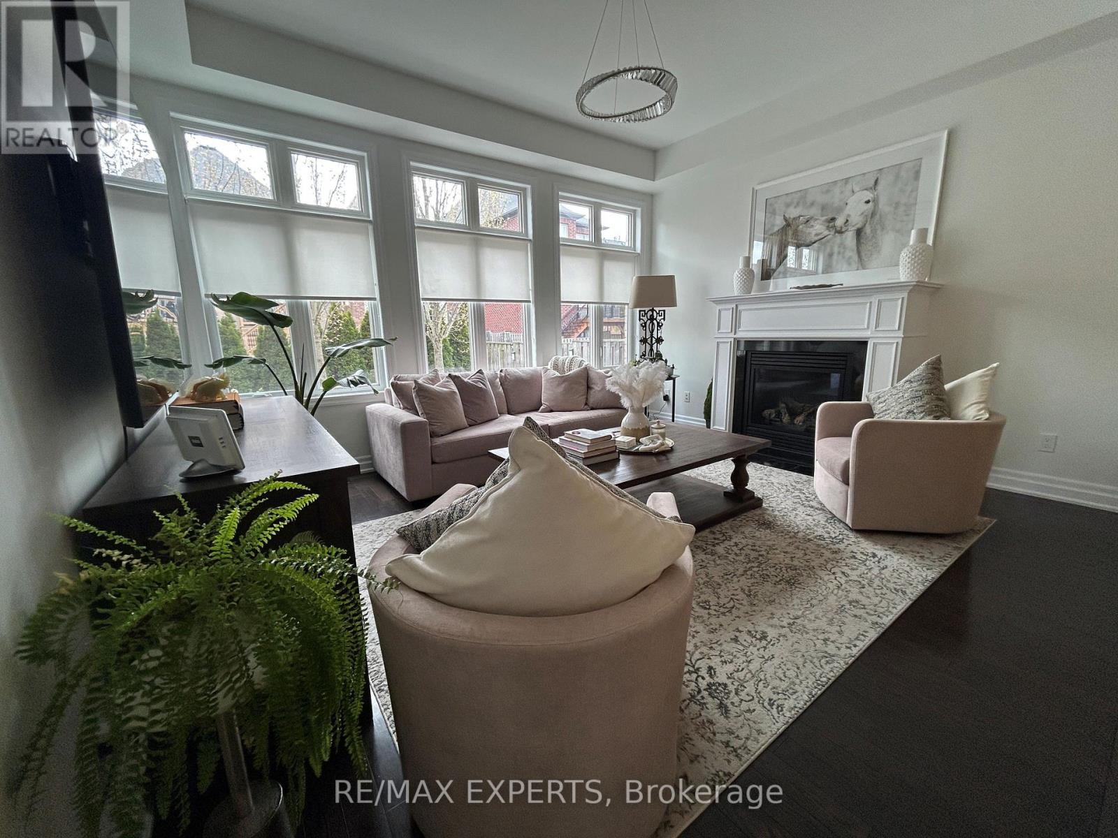77 Robert Berry Crescent, King, Ontario  L7B 0M6 - Photo 6 - N13233914