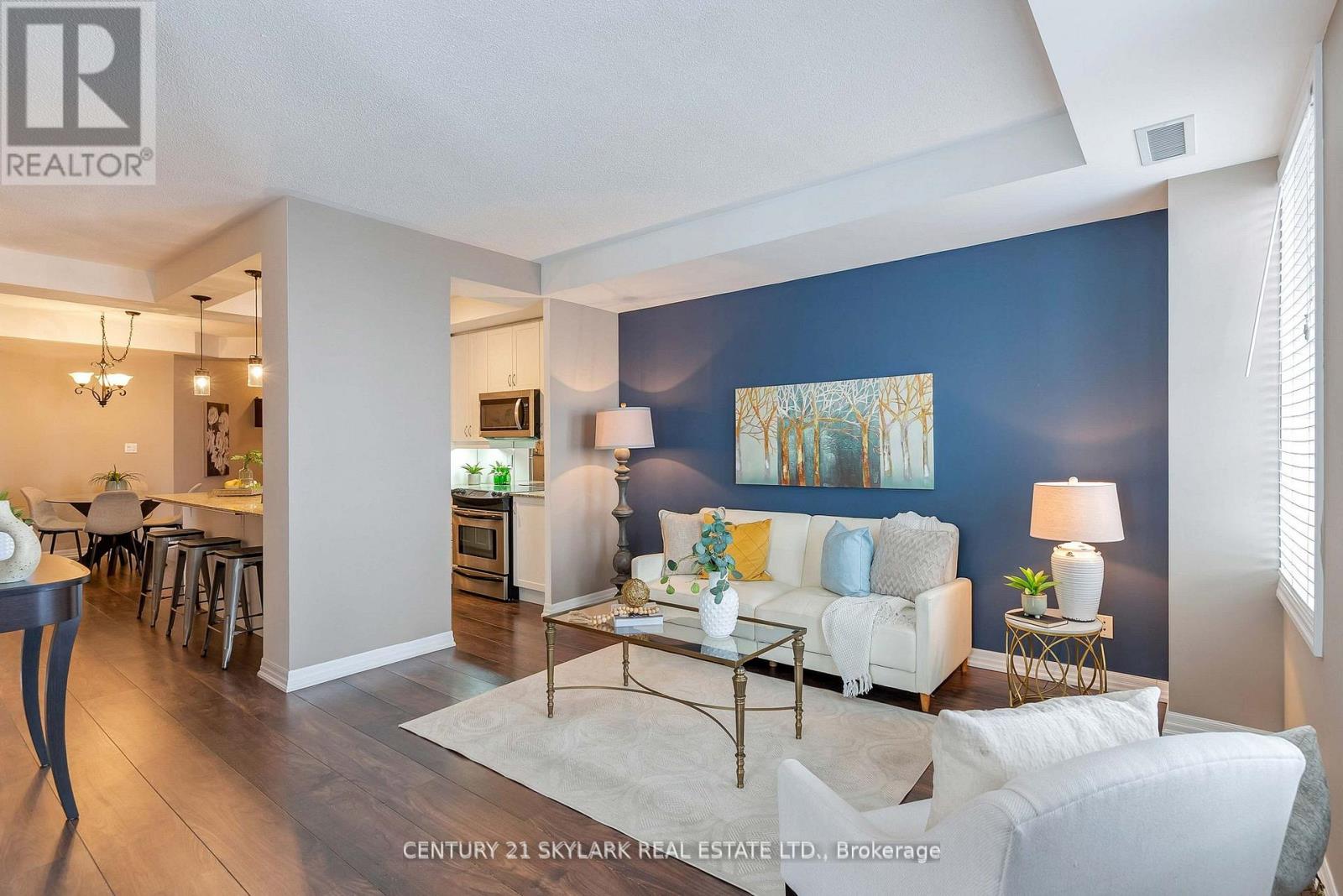 516 - 245 Dalesford Road, Toronto, Ontario  M8Y 4H7 - Photo 1 - W13234718