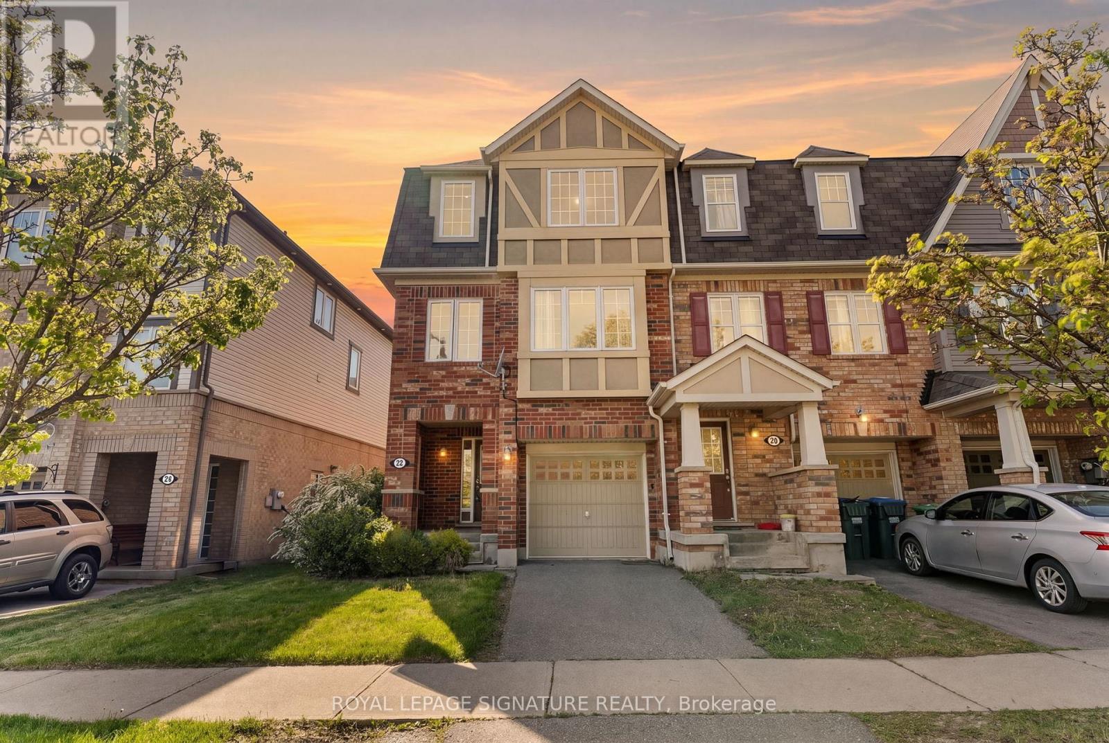22 Donomore Drive, Brampton, Ontario  L7A 0S7 - Photo 1 - W13234742