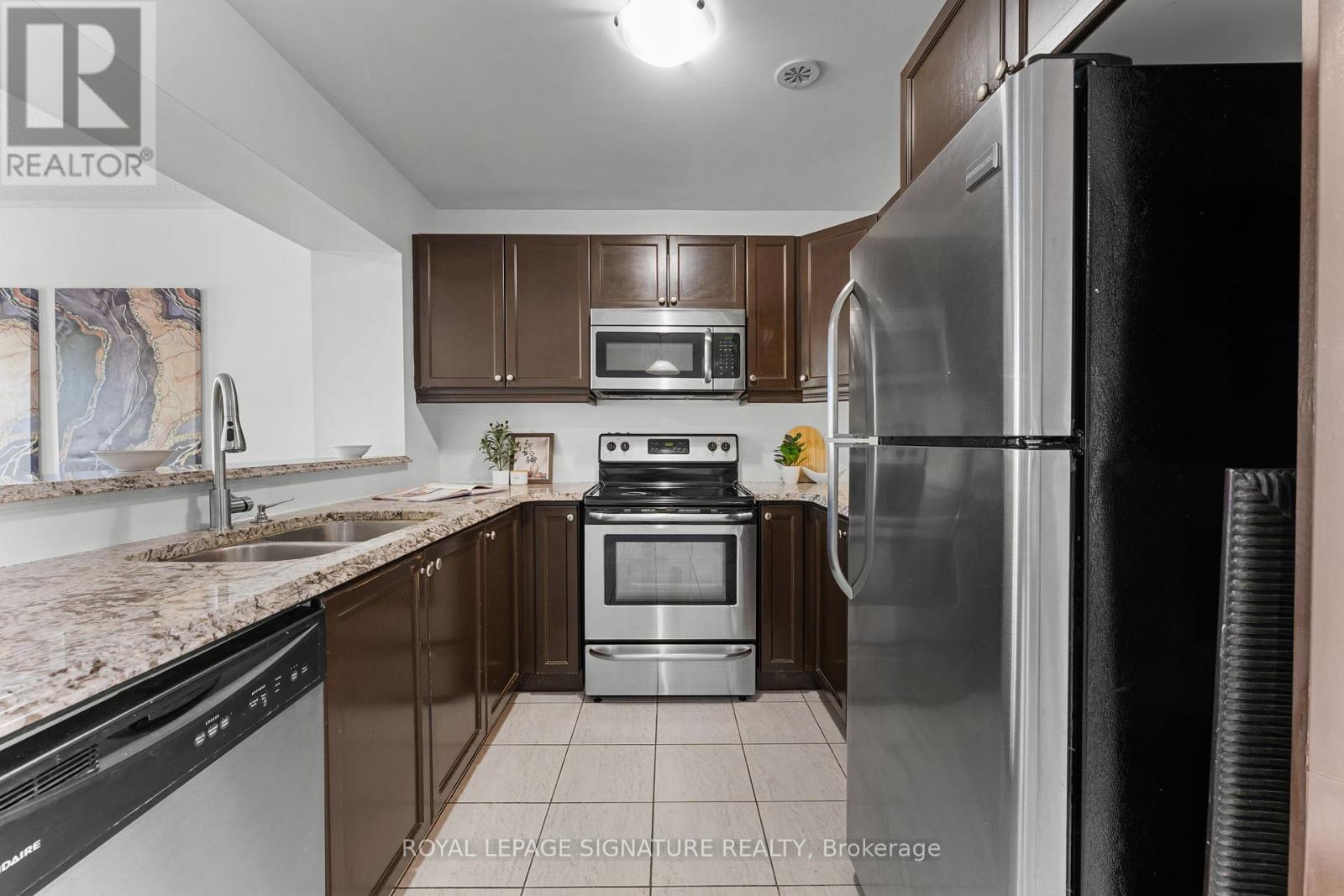 22 Donomore Drive, Brampton, Ontario  L7A 0S7 - Photo 15 - W13234742