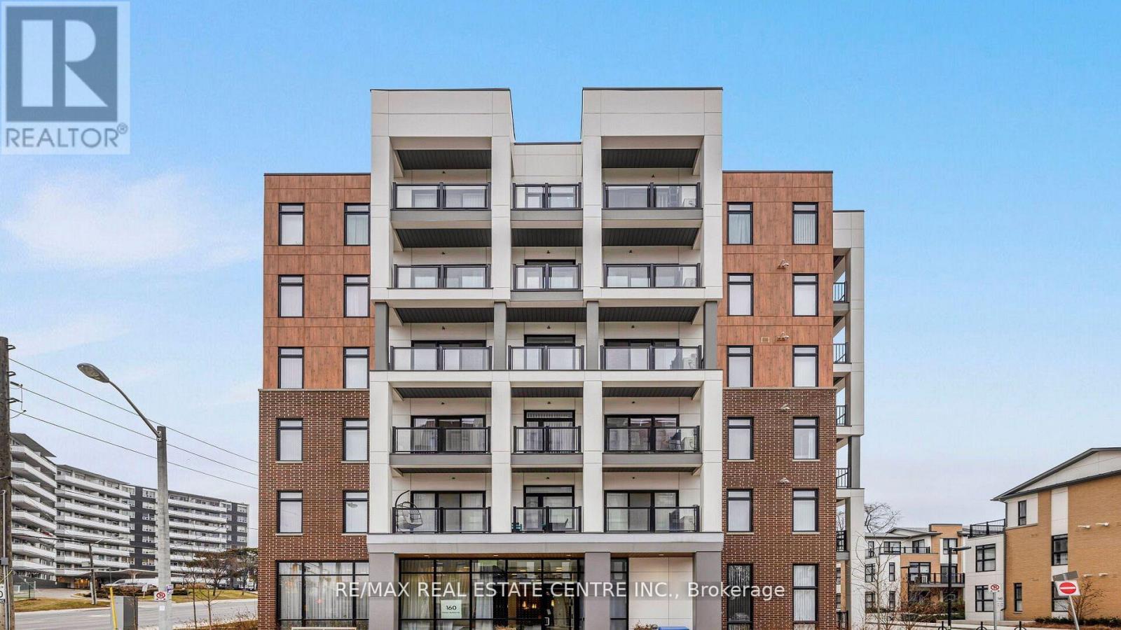 602 - 160 Canon Jackson Drive, Toronto, Ontario  M6M 0B6 - Photo 1 - W13234748