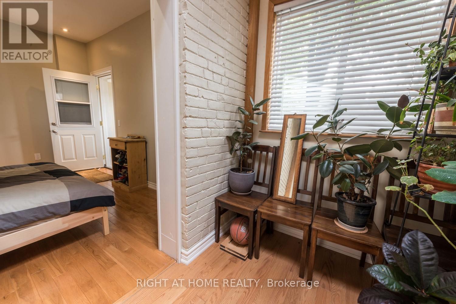 Unit 1 - 52 Mcmurray Avenue, Toronto, Ontario  M6P 2T1 - Photo 11 - W13234752