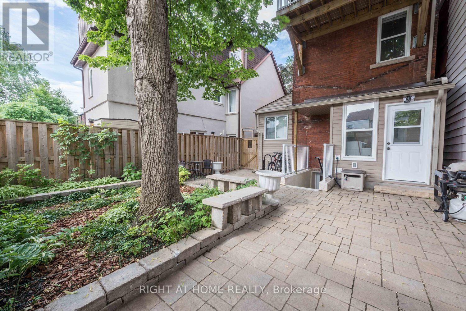 Unit 1 - 52 Mcmurray Avenue, Toronto, Ontario  M6P 2T1 - Photo 13 - W13234752
