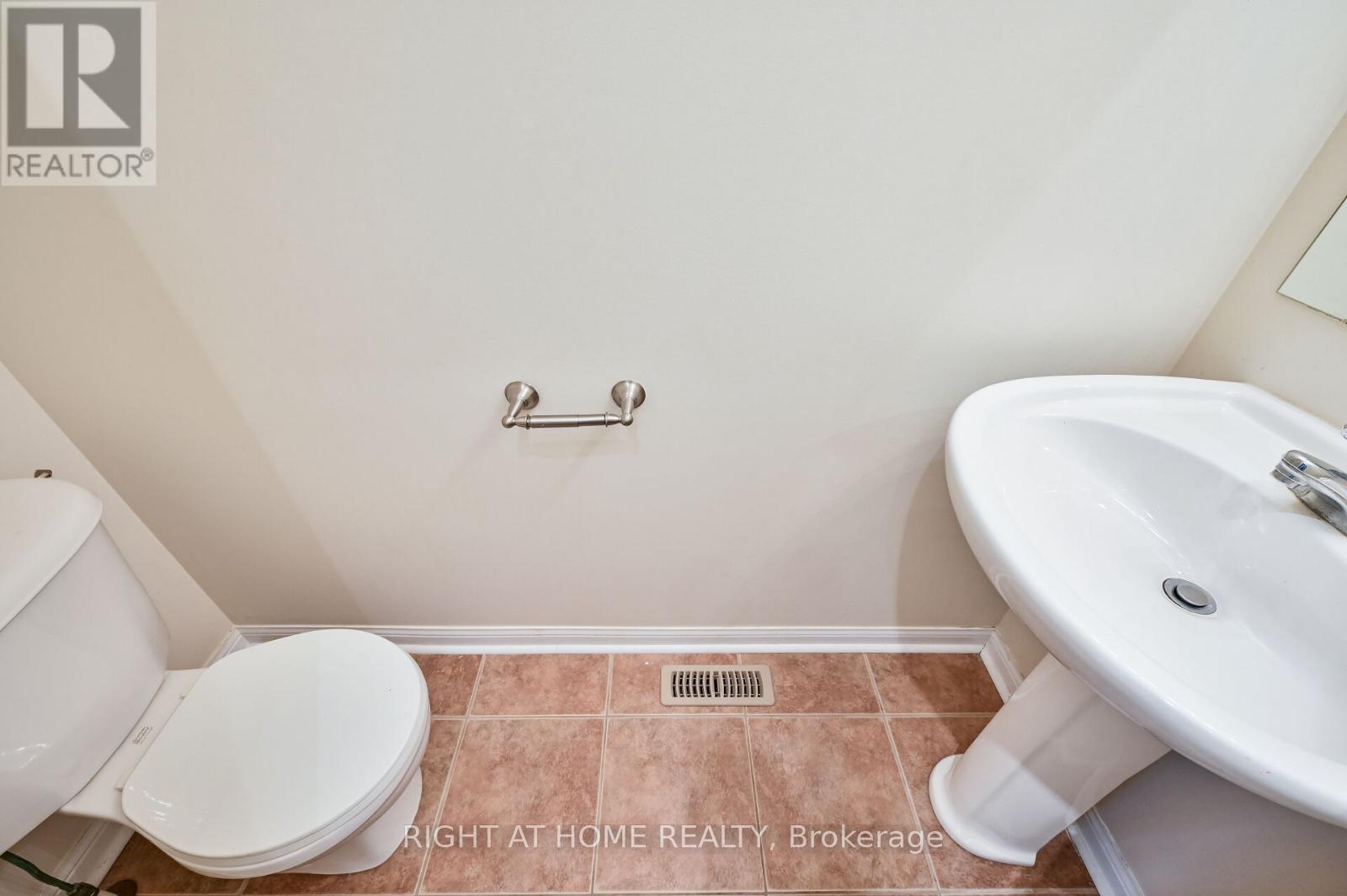 842 Luxton Drive, Milton, Ontario  L9T 6Y3 - Photo 13 - W13234780
