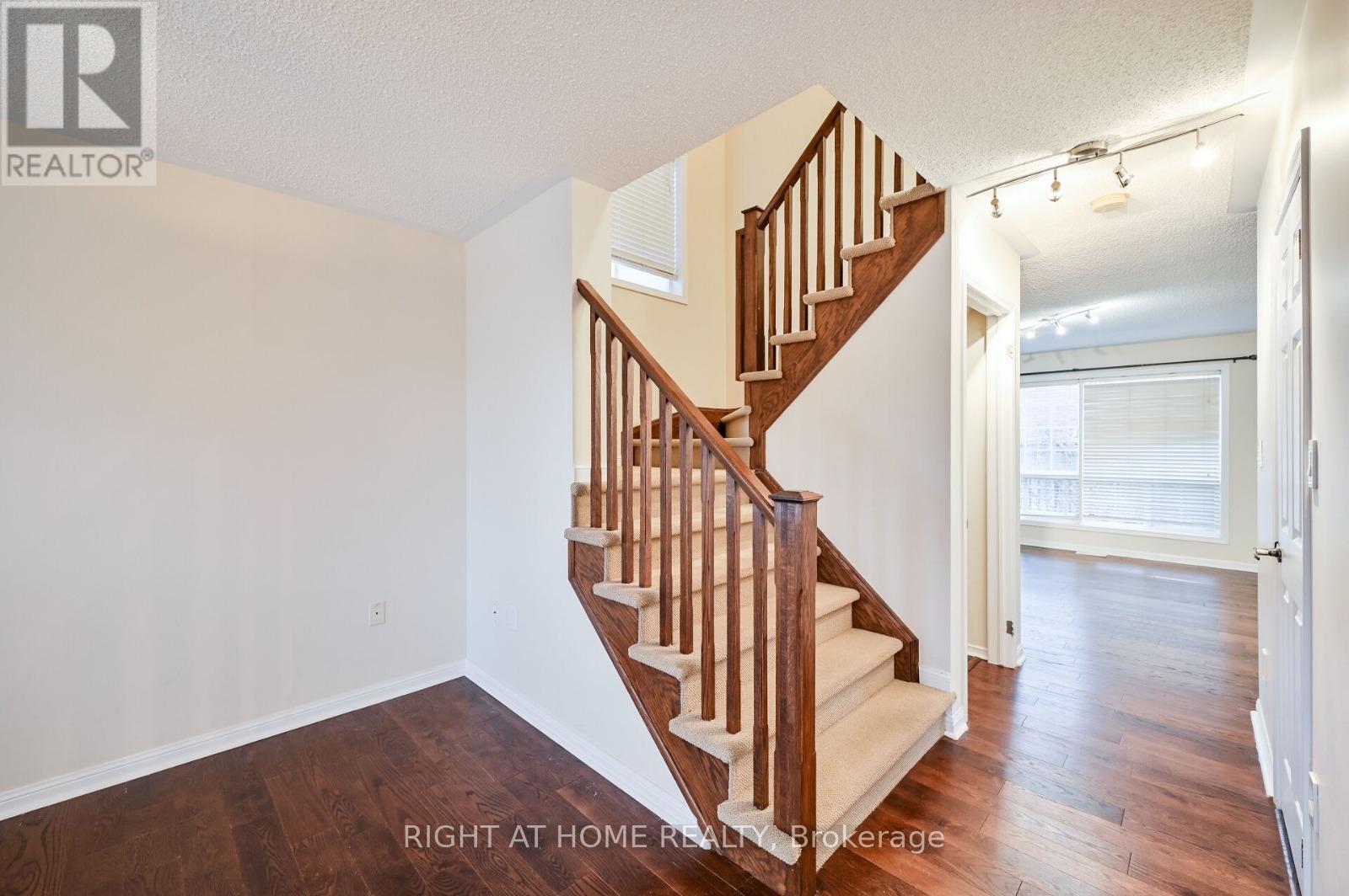 842 Luxton Drive, Milton, Ontario  L9T 6Y3 - Photo 14 - W13234780