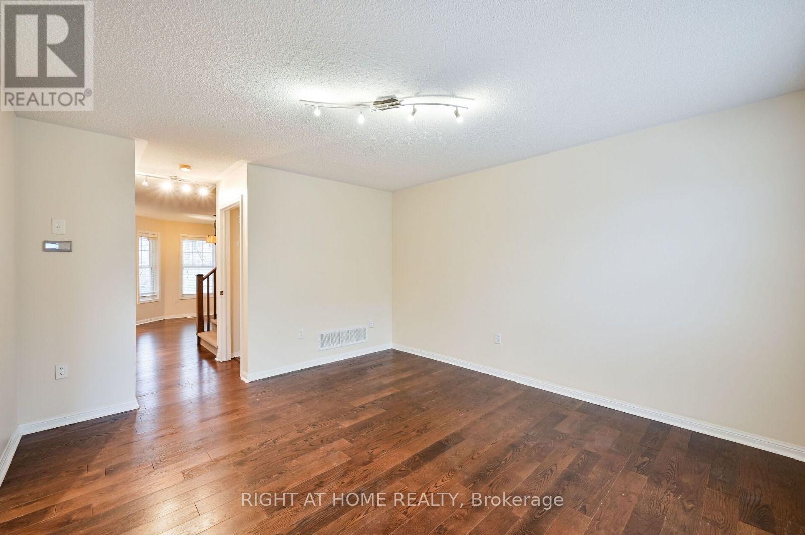 842 Luxton Drive, Milton, Ontario  L9T 6Y3 - Photo 9 - W13234780