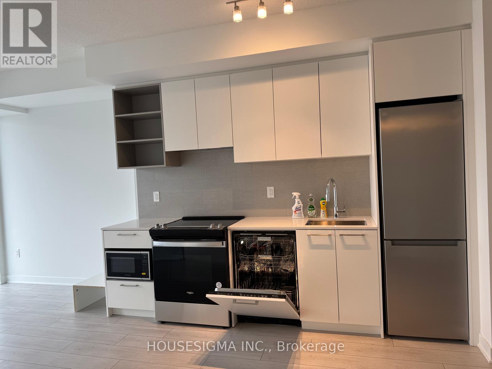 1602 - 260 Malta Avenue, Brampton, Ontario  L6Y 4M5 - Photo 2 - W13234830