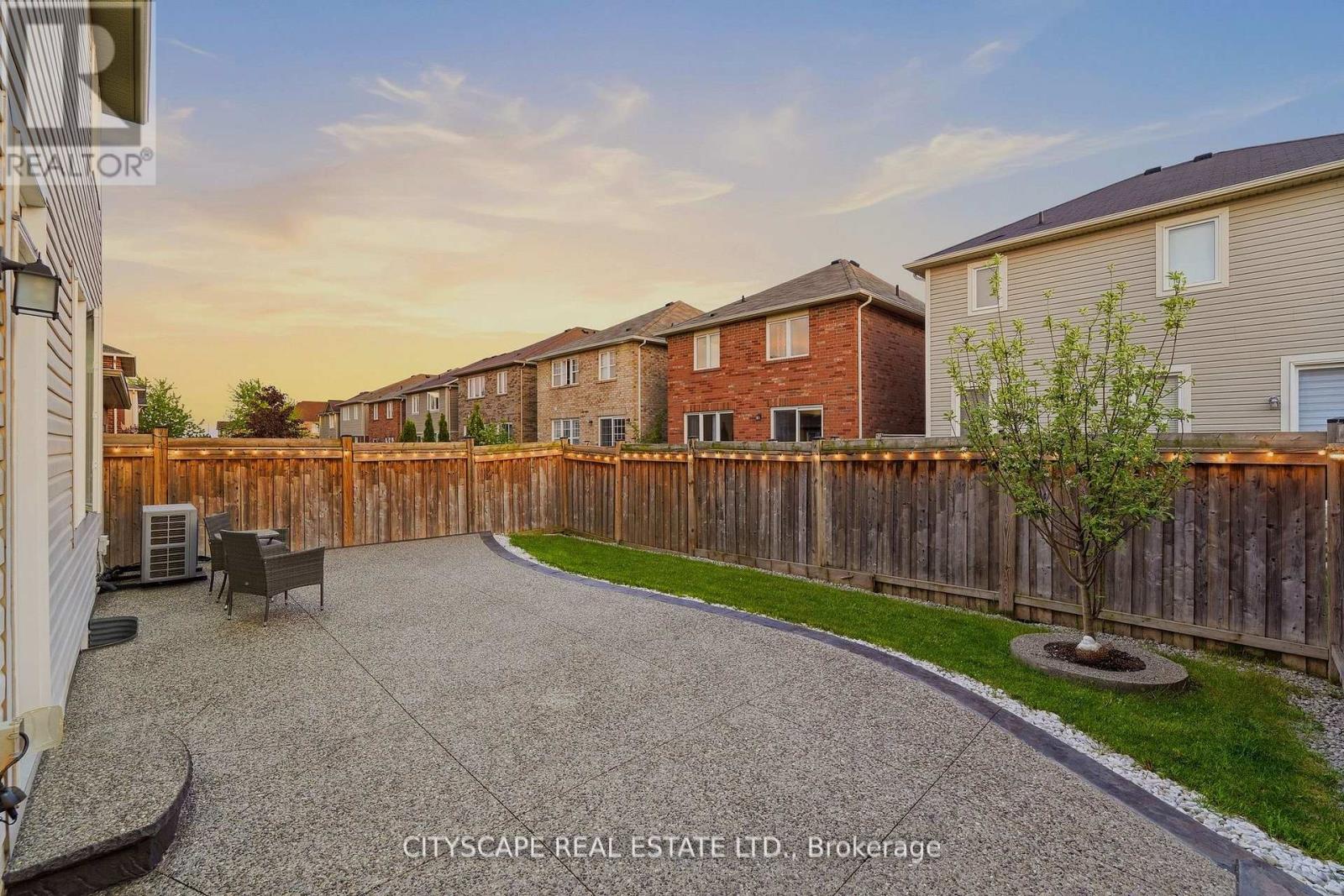 305 Gleave Terrace E, Milton, Ontario  L9T 8P1 - Photo 38 - W13234912