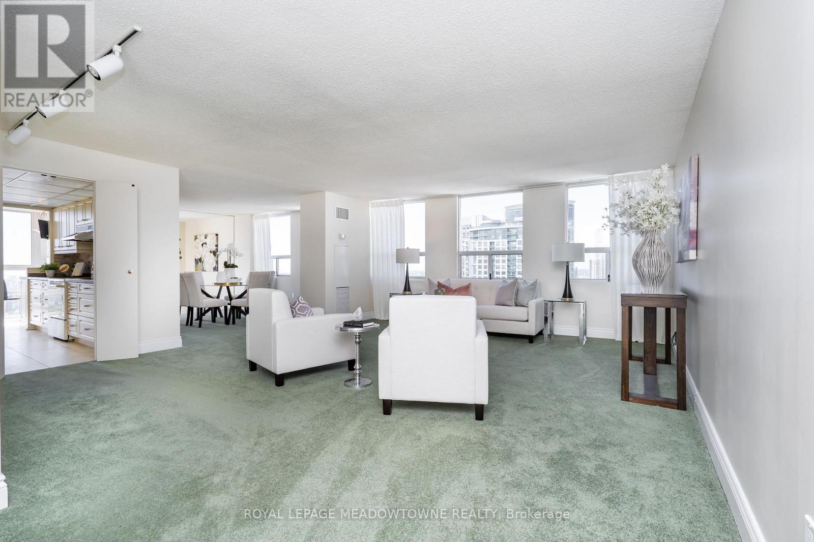 3303 - 3650 Kaneff Crescent, Mississauga, Ontario  L5A 4A1 - Photo 11 - W13234916