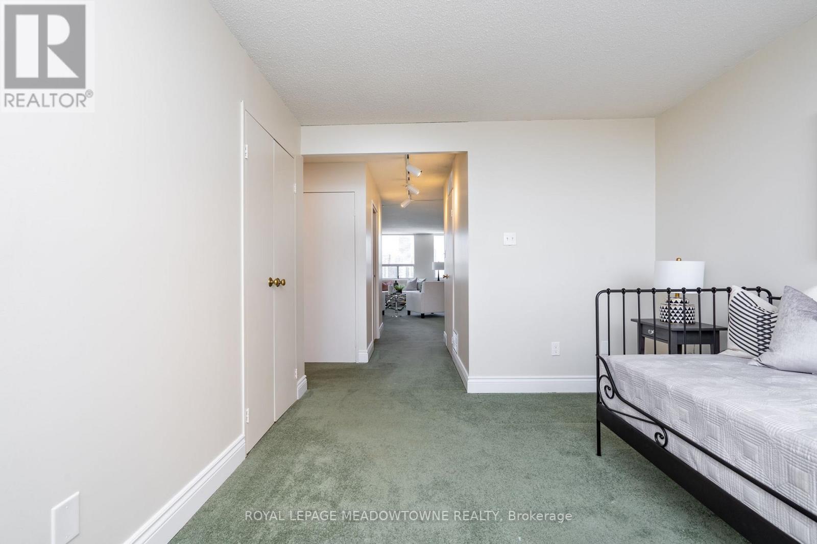3303 - 3650 Kaneff Crescent, Mississauga, Ontario  L5A 4A1 - Photo 25 - W13234916