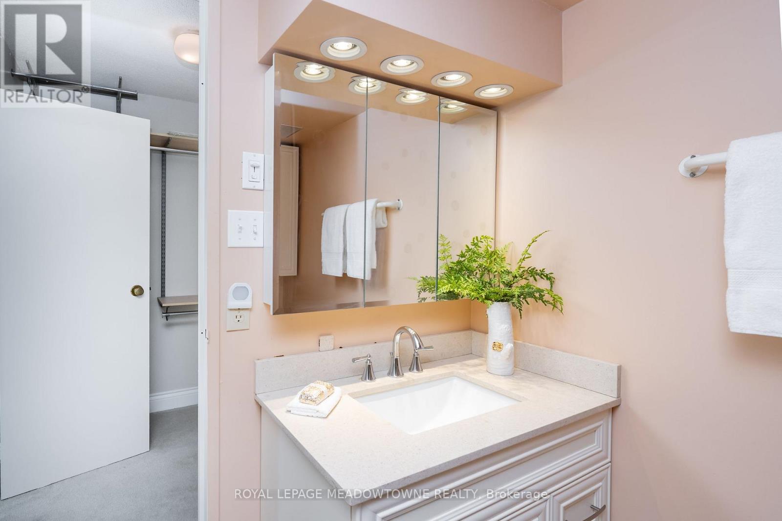 3303 - 3650 Kaneff Crescent, Mississauga, Ontario  L5A 4A1 - Photo 36 - W13234916
