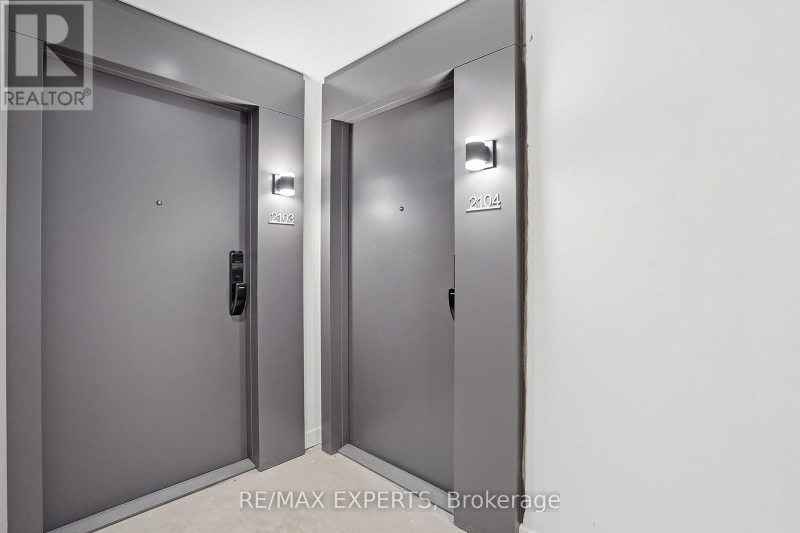 2104 - 2075 Lakeshore Road, Burlington, Ontario  L7R 0H3 - Photo 4 - W13234952