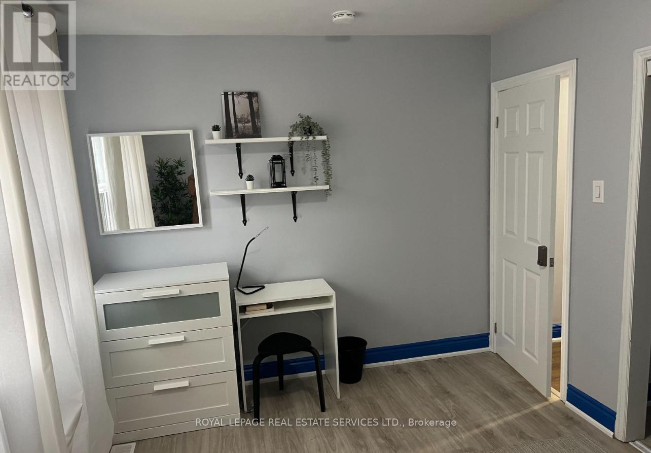 3 - 862 Brown's Line, Toronto, Ontario  M8W 2W3 - Photo 3 - W13235012