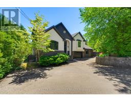 1316 DUNDAS STREET, Burlington, Ontario