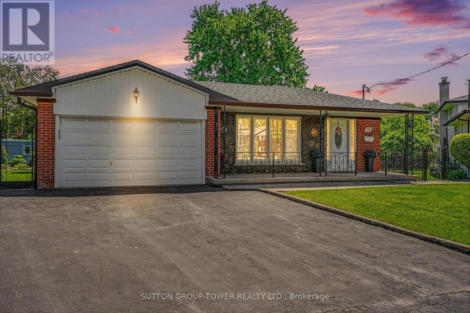 11 Kinnie Court, Toronto, Ontario  M3N 2S1 - Photo 1 - W13235018
