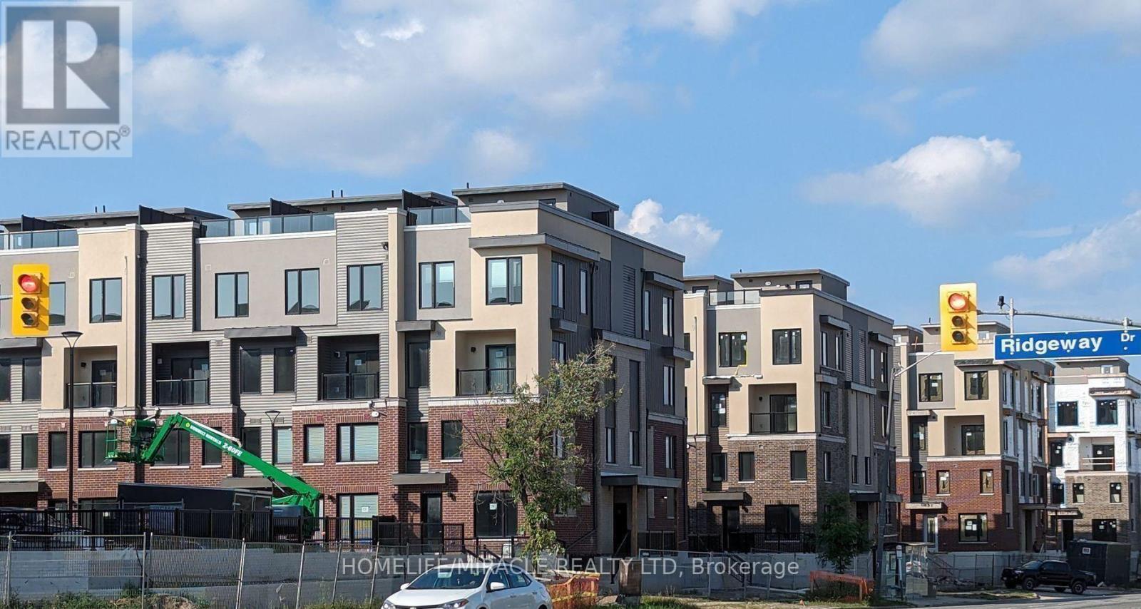 02 - 3415 Ridgeway Drive, Mississauga, Ontario  L5L 0B9 - Photo 2 - W13235032