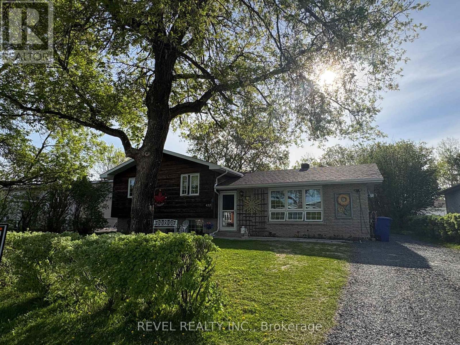 452 Eleventh Avenue, Cochrane, Ontario  P0L 1C0 - Photo 2 - T13154476